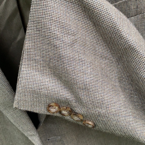 Oscar de la Renta tan single breasted jacket, size 46R - Picture 7 of 7